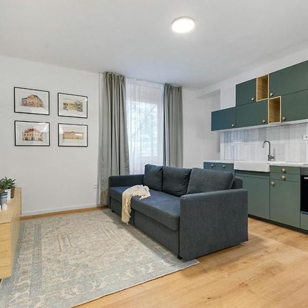 Bratislava Touch 2 Bedroom Apt Bagian luar foto