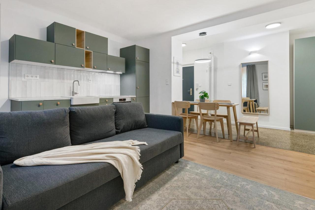 Bratislava Touch 2 Bedroom Apt Bagian luar foto