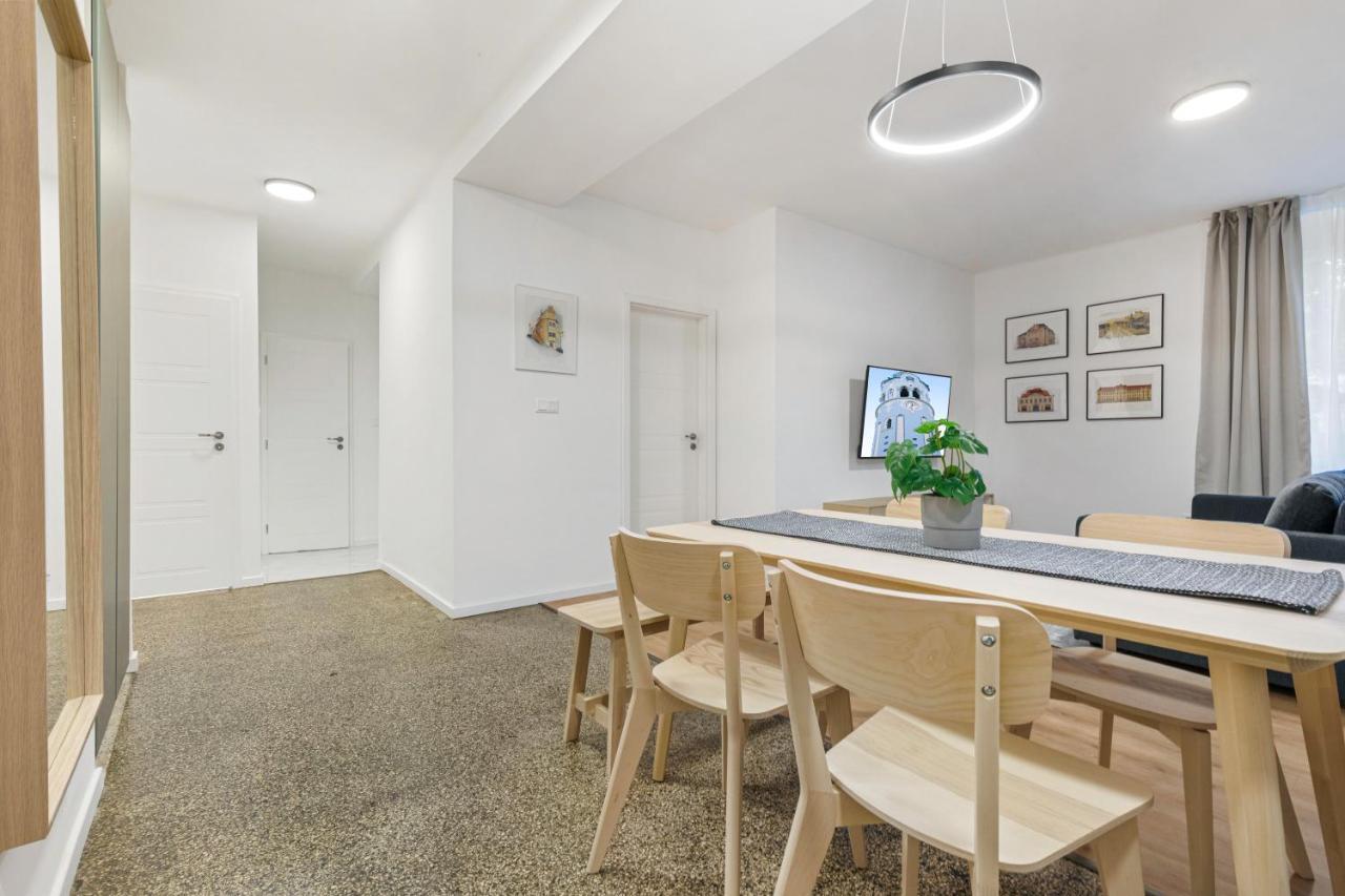 Bratislava Touch 2 Bedroom Apt Bagian luar foto